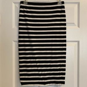 Black and white pencil skirt knee length